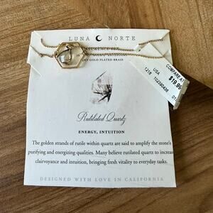 NWT Luna Norte Necklace Set